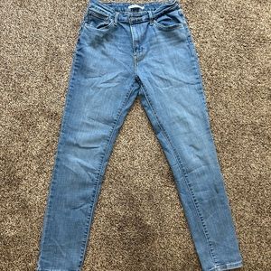 High rise 721 Levi’s jeans size 29